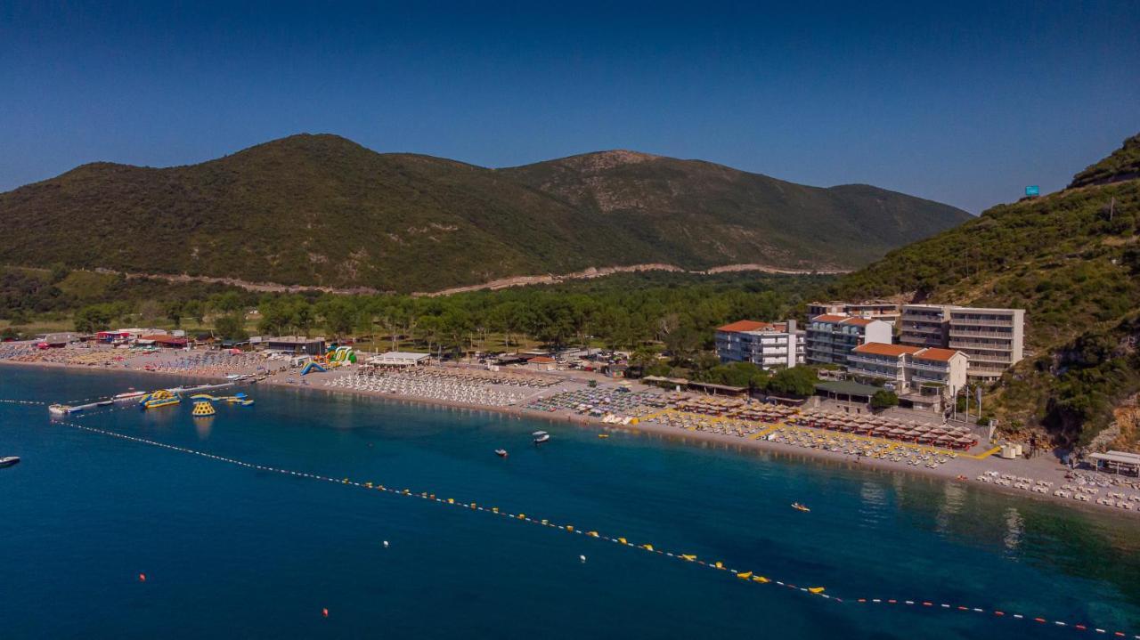 Poseidon The Beach Hotel Budva Exteriör bild