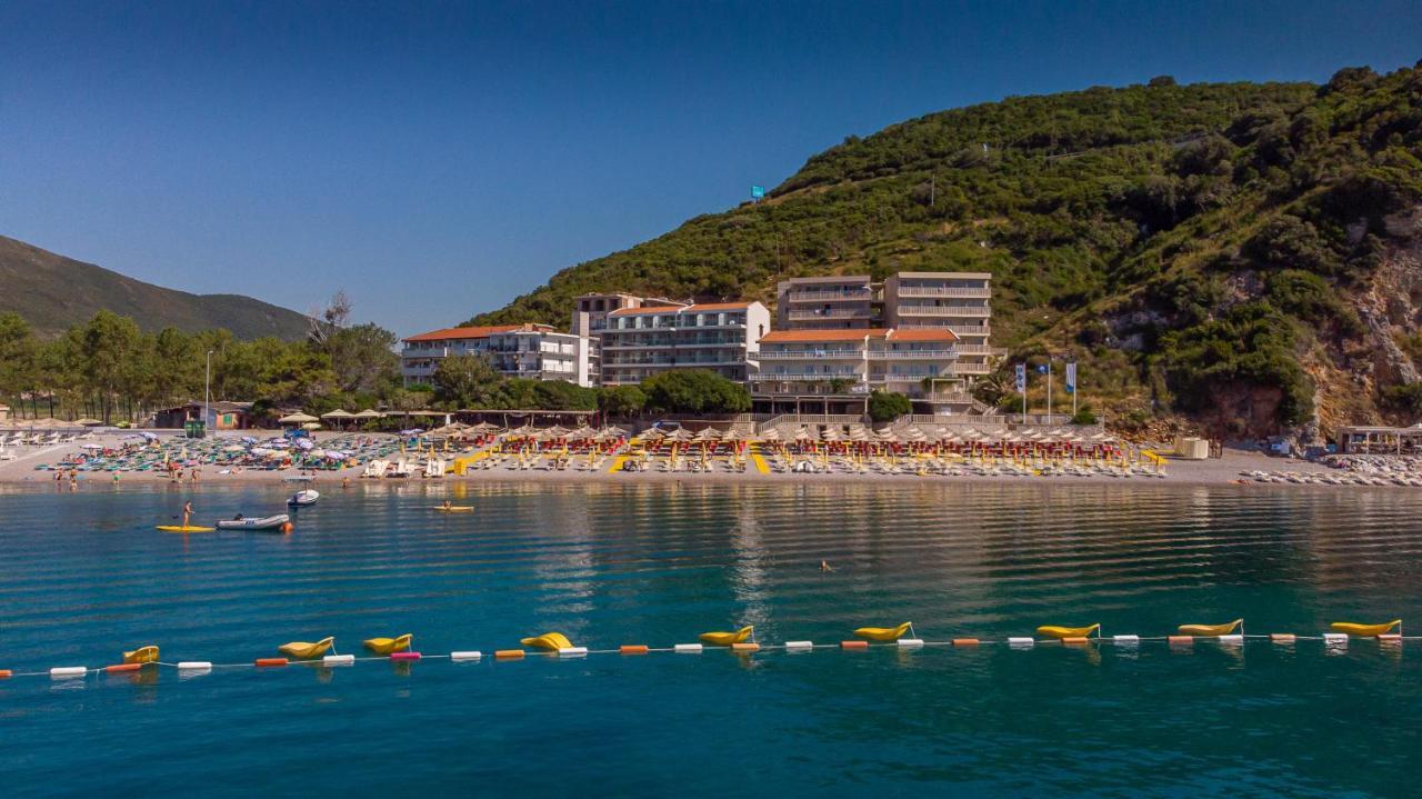Poseidon The Beach Hotel Budva Exteriör bild