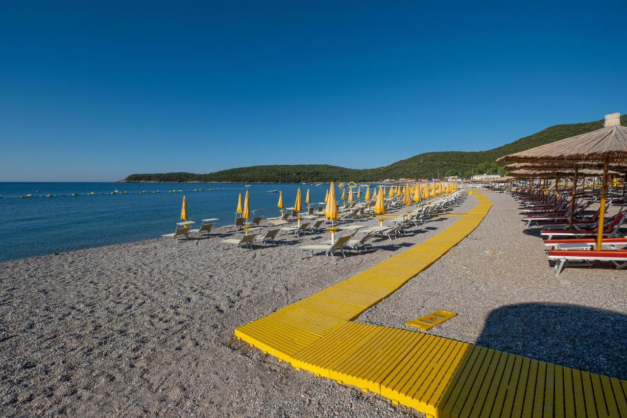 Poseidon The Beach Hotel Budva Exteriör bild