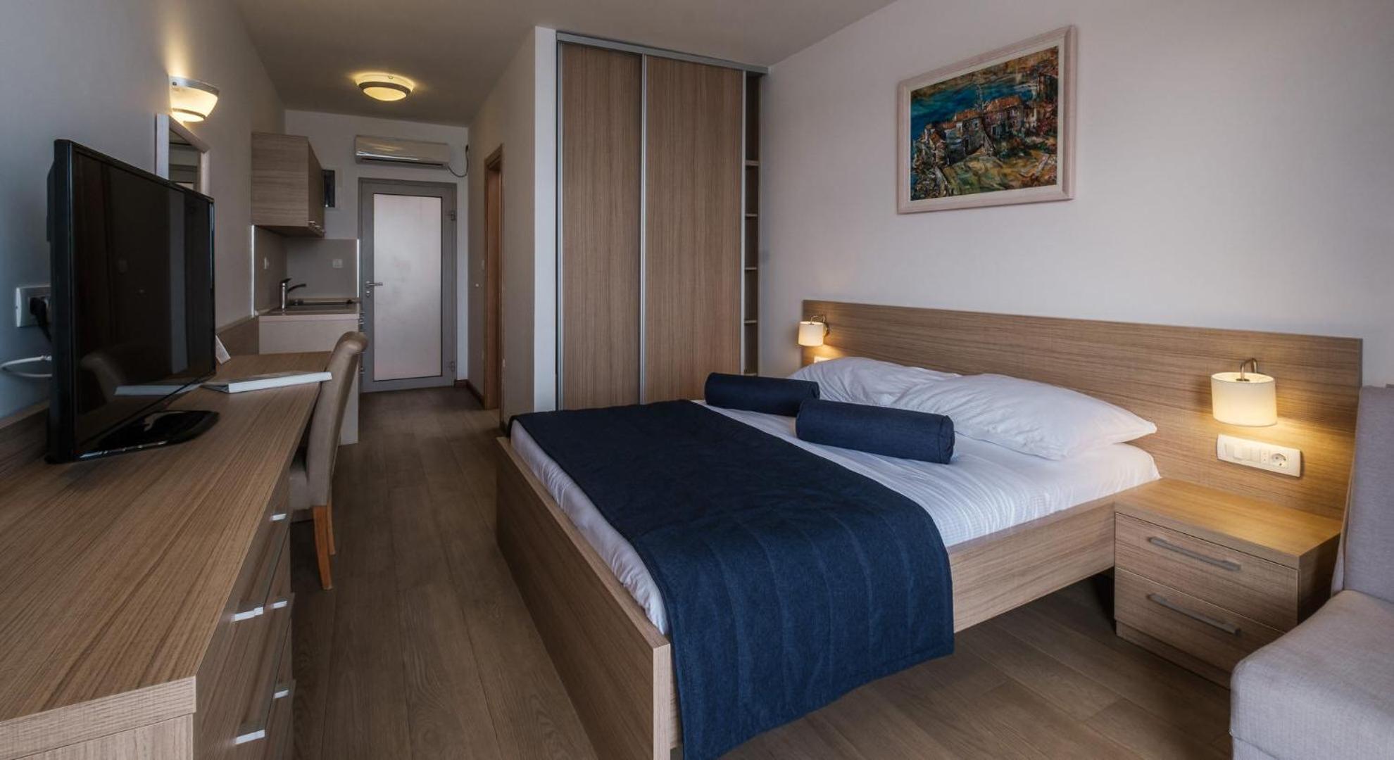 Poseidon The Beach Hotel Budva Exteriör bild